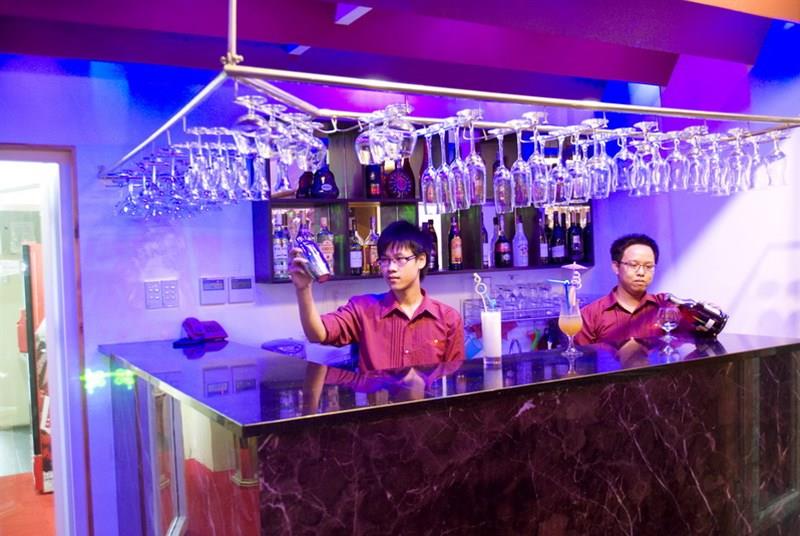 Bar - Khách sạn Sông Thu